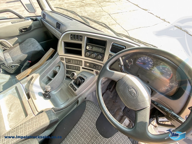 2015 UD Quon GW26 490 High Roof – 6×4 Truck Tractor