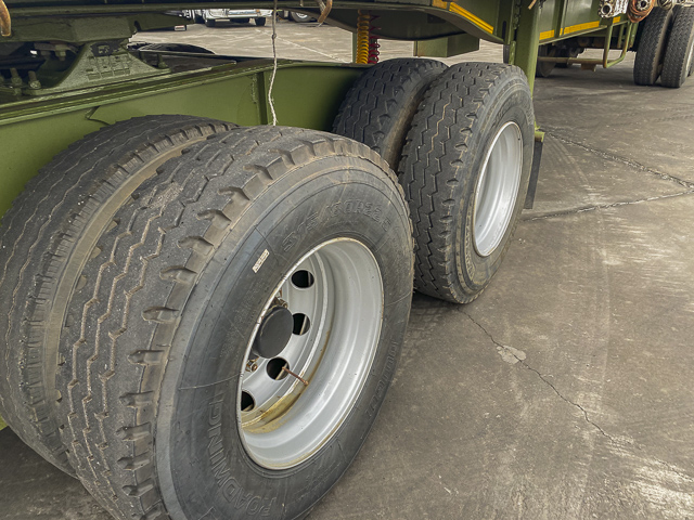 2013 Paramount Flatdeck Link Trailer