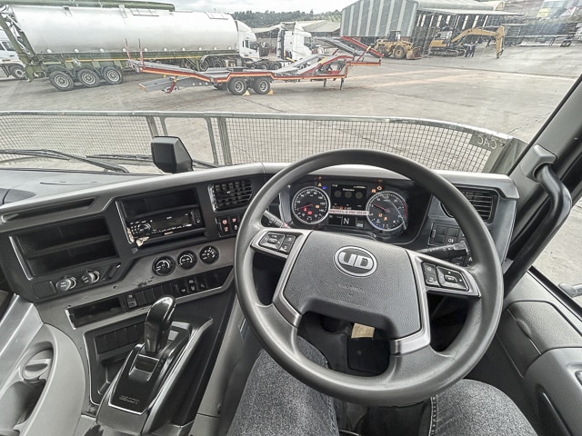 2021 UD Quon GW26 460 High Roof – 6×4 Truck Tractor