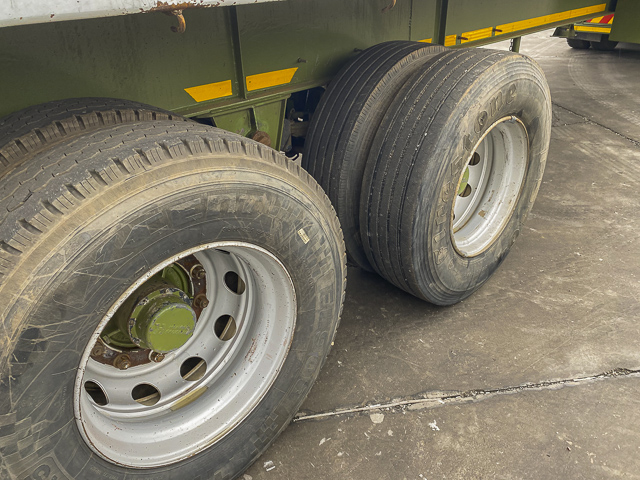 2013 Paramount Flatdeck Link Trailer