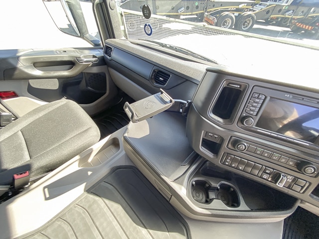 2023 Scania G450 – 6×4 Truck Tractor