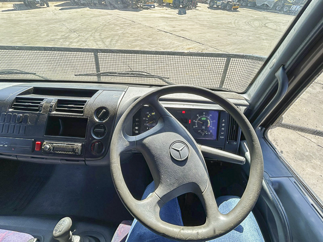2004 Mercedes-Benz Atego 1371 20-Seater Personnel – Safari Transporter