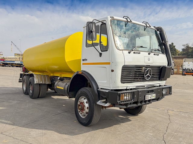 Used 1989 Mercedes-Benz 2628K - 18 000L Water Tanker 6x4 Truck For Sale