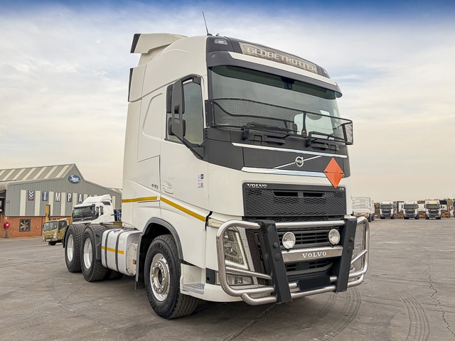 Used 2017 Volvo FH440 Globetrotter - 6x4 Truck Tractor For Sale