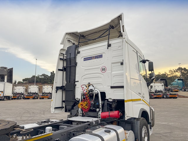 2018 Volvo FH440 – 6×4 Truck Tractor