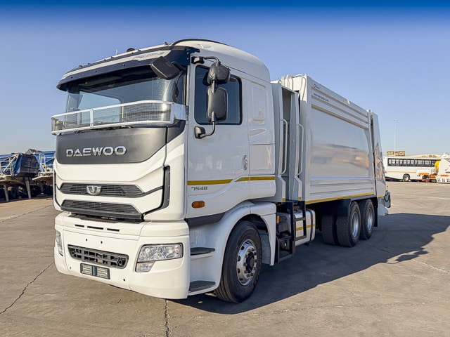 2018 Daewoo 7548 Maximus – Waste Compactor 6×4 Truck