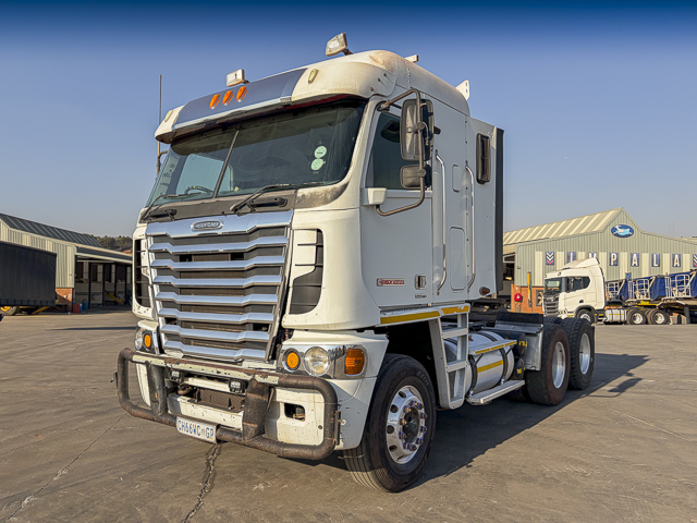 2013 Freightliner Argosy ISX 500 – 6×4 Truck Tractor