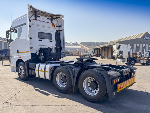 2023 FAW JH6 28.500FT – 6X4 Truck Tractor