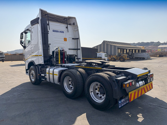 2020 Volvo FH 440 – 6×4 Truck Tractor