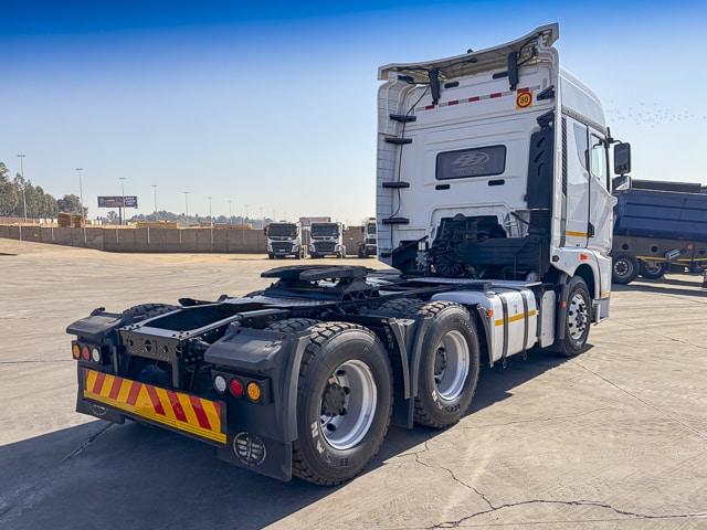 2023 FAW JH6 28.500FT – 6X4 Truck Tractor