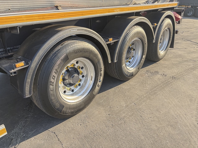 2011 GRW Fuel Tanker 50 000L – Pump & Meter – Tri Axle Trailer