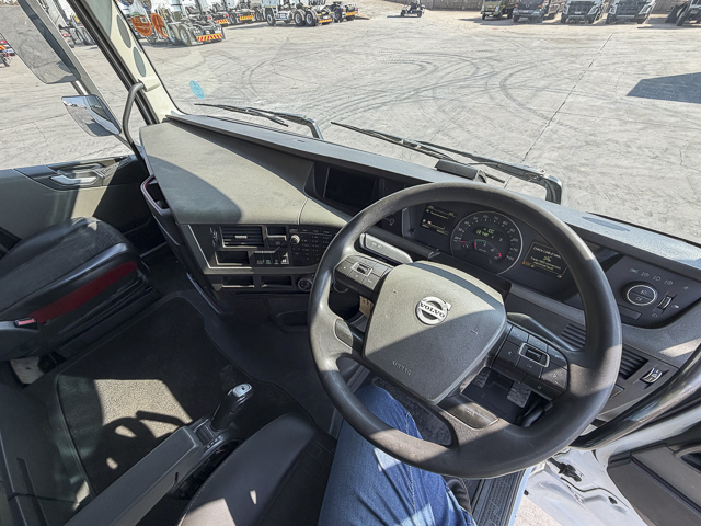 2020 Volvo FH 440 – 6×4 Truck Tractor