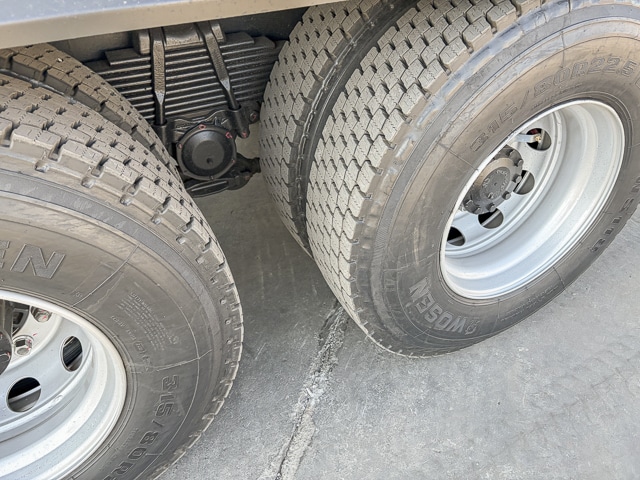 2018 Daewoo 7548 Maximus – Waste Compactor 6×4 Truck