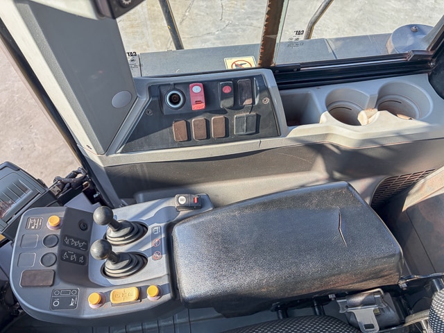 2019 Caterpillar 966L – Wheel Loader – 23 Ton