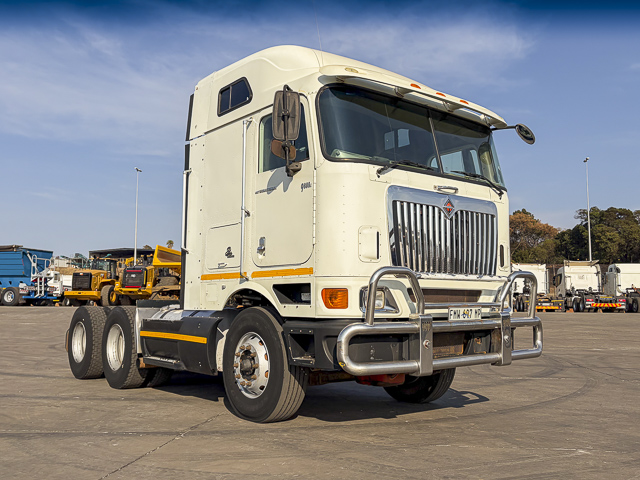 2011 International Eagle 9800I – 6×4 Truck Tractor – Low Mileage!