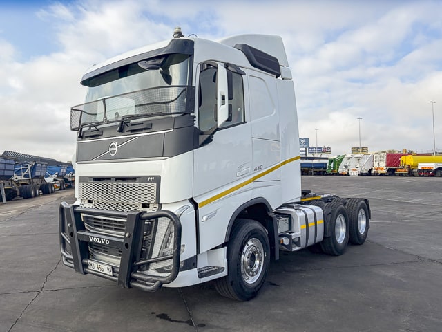 2022 Volvo FH440 – 6×4 Truck Tractor