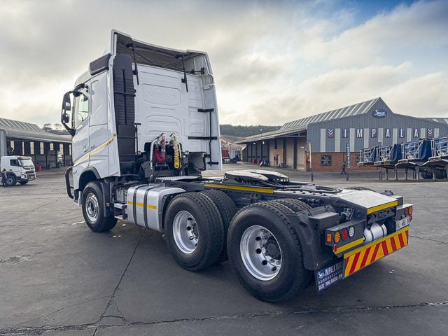 2022 Volvo FH440 – 6×4 Truck Tractor