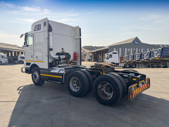 2011 International Eagle 9800I – 6×4 Truck Tractor – Low Mileage!