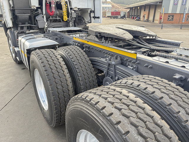 2022 Volvo FH440 – 6×4 Truck Tractor